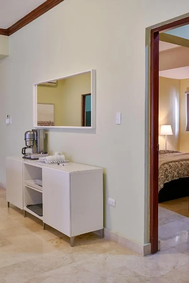 Escape 3Br Apartment In The Center Of Piantini Санто-Доминго